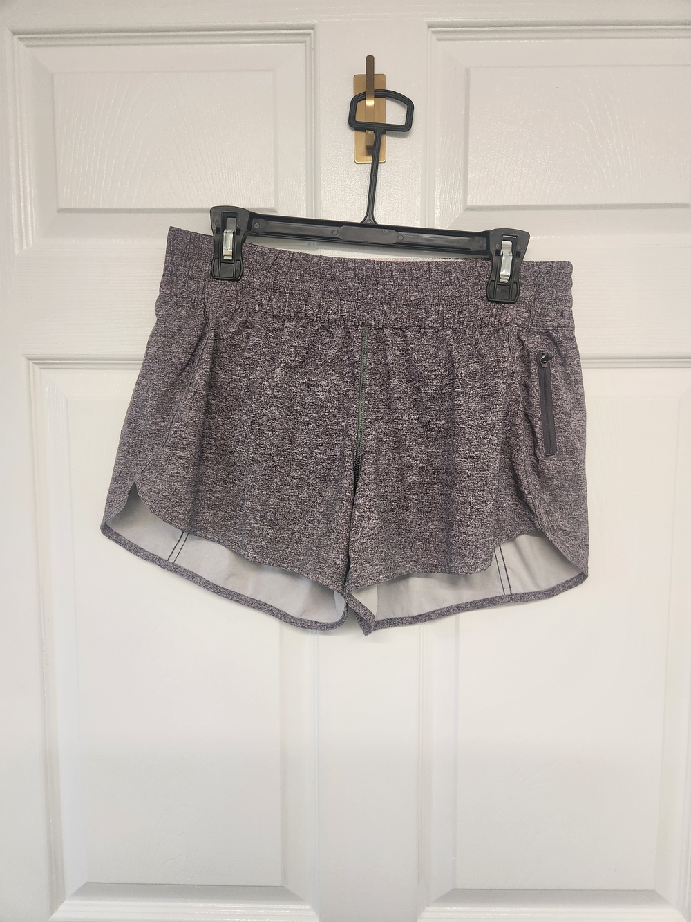 Lululenon Women’s Lightweight Heathered Gray Active Shorts